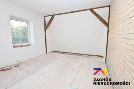 lokal dwupoziomowy z działką do wynajęcia